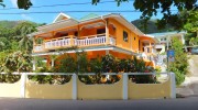 Seychellen, Mahé, Georgina's Cottage Beach Guesthouse